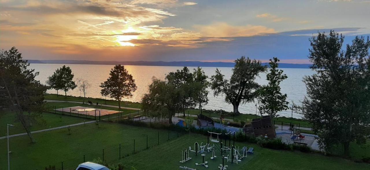 Sunset Home Apartman Siófok Eksteriør billede